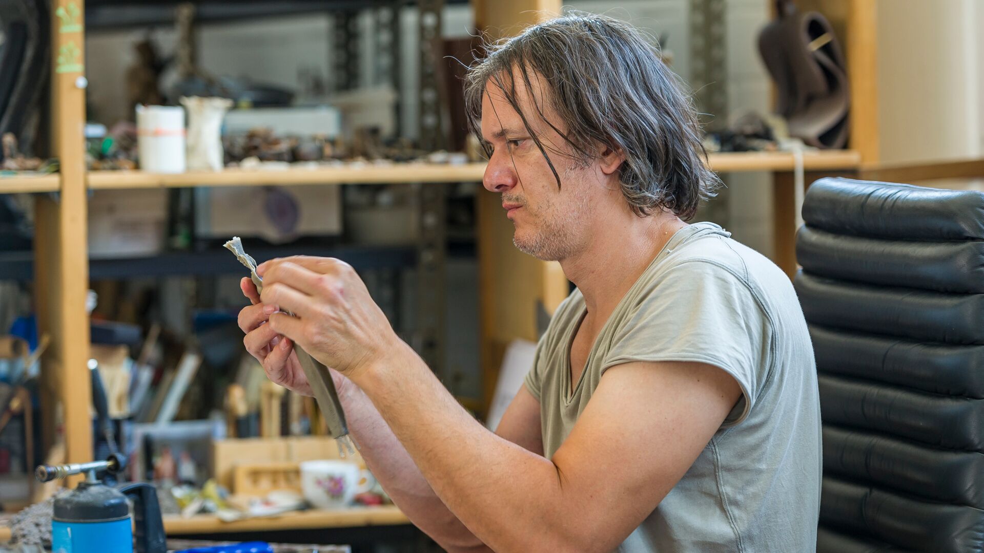 Amir Omerovic bei der Arbeit